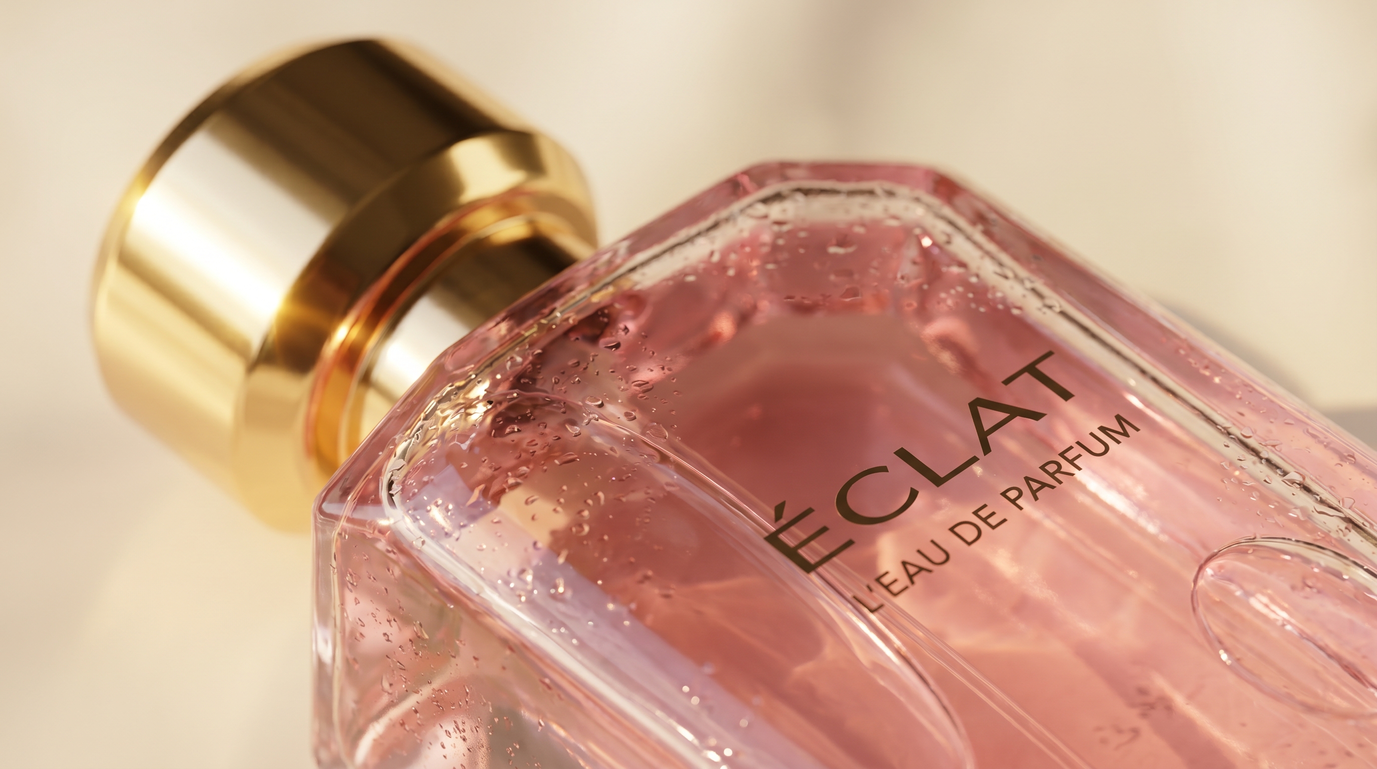 Macro detail of ÉCLAT bottle surface texture with light play